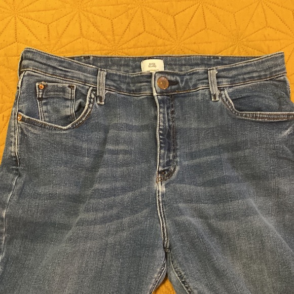 River Island skinny jeans with frayed ankles - Picture 3 of 6